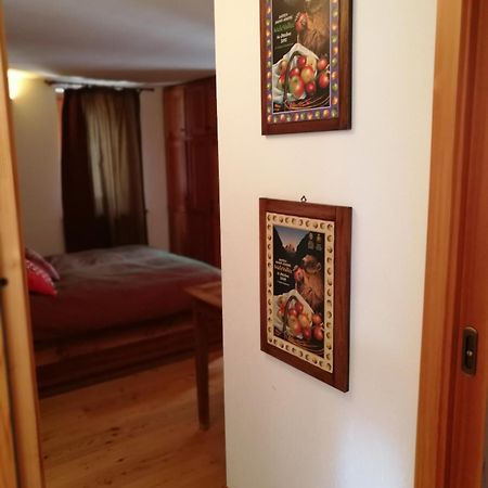 Agriturismo Au Jardin Fleuri Antey-Saint-André Eksteriør bilde