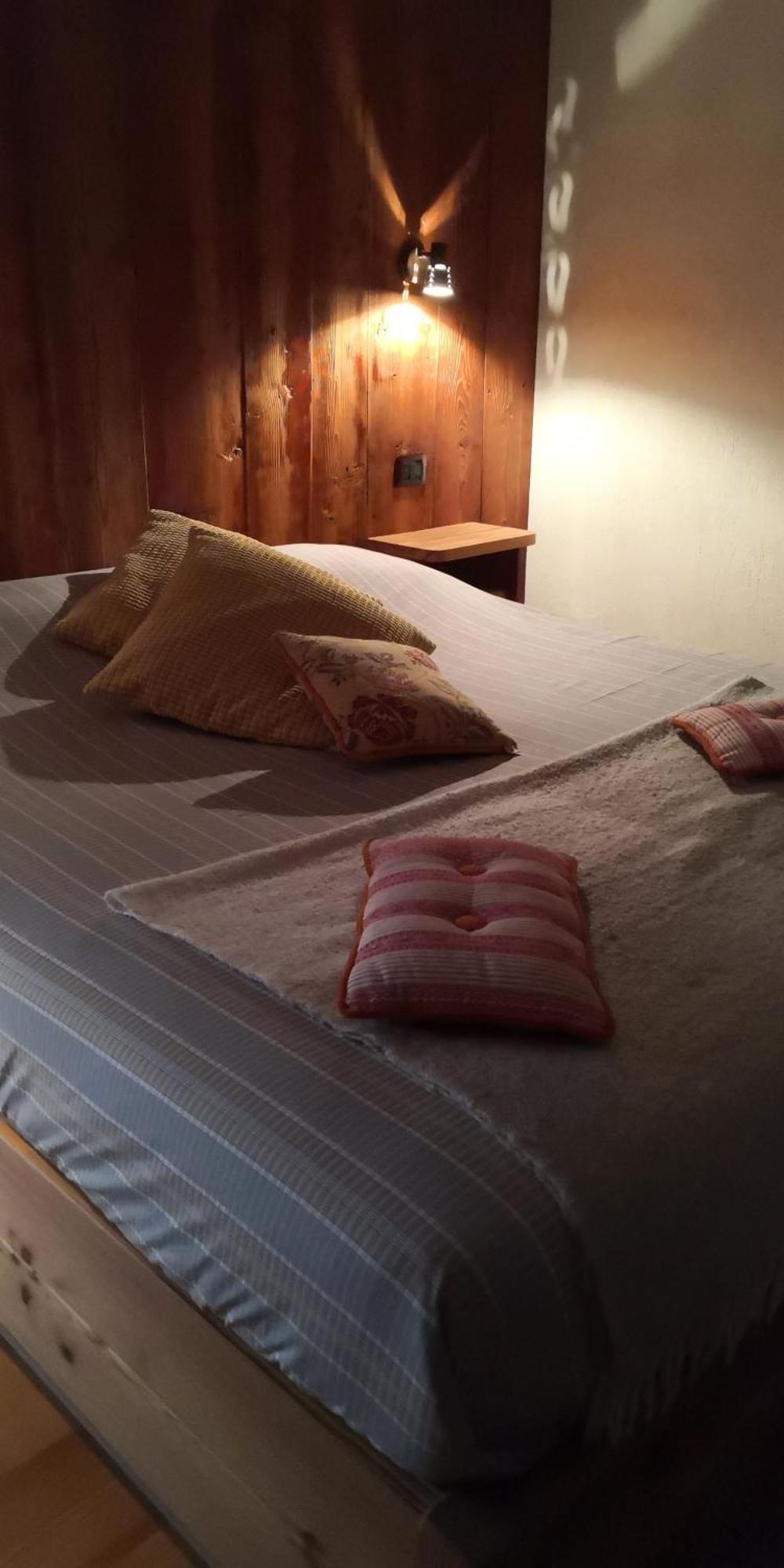 Agriturismo Au Jardin Fleuri Antey-Saint-André Eksteriør bilde